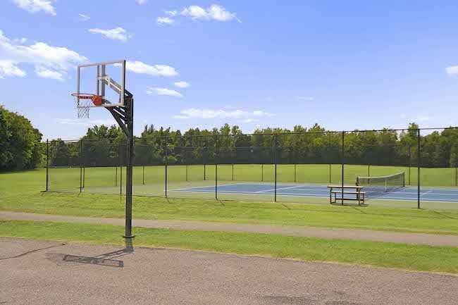 Outdoor Basketball and Tennis Courts in Somerset, Brentwood, Tennessee
