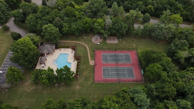 Pool and Tennis Courts in Raintree Forest, Brentwood, Tennessee