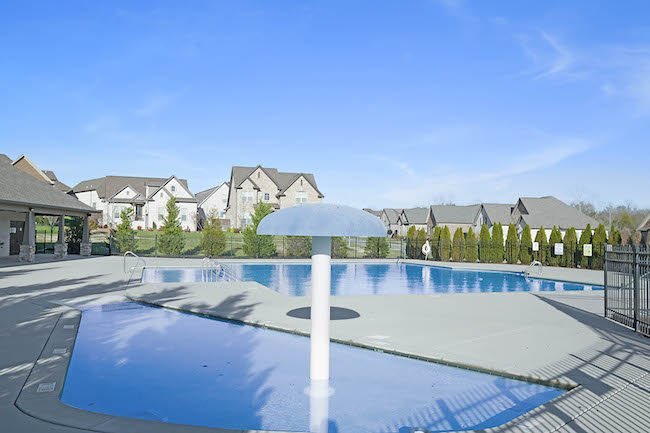 Community Adult and Kid's Pools in Silver Springs, Mount Juliet, Tennessee