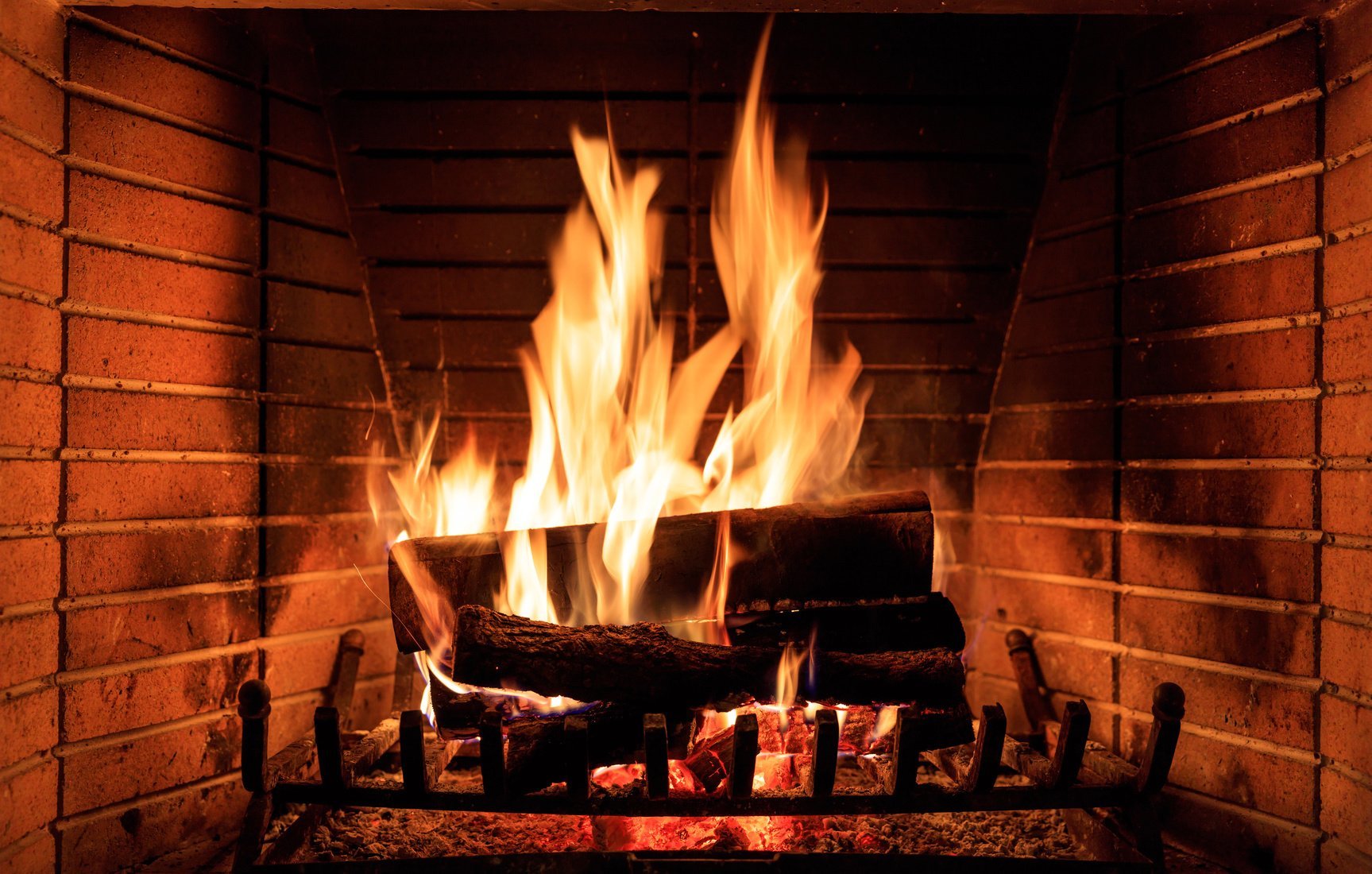 Fireplace Maintenance Tips for Homeowners